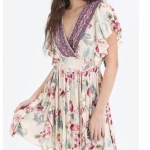 NWT Angie Bohemian Flutter Sleeve Floral Print Dress.